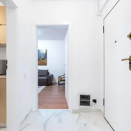 Bonita - Chic Urban Retreat With Private Balcony * Bükreş