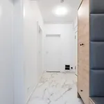 Bonita - Chic Urban Retreat With Private Balcony 아파트