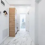 아파트 Bonita - Chic Urban Retreat With Private Balcony