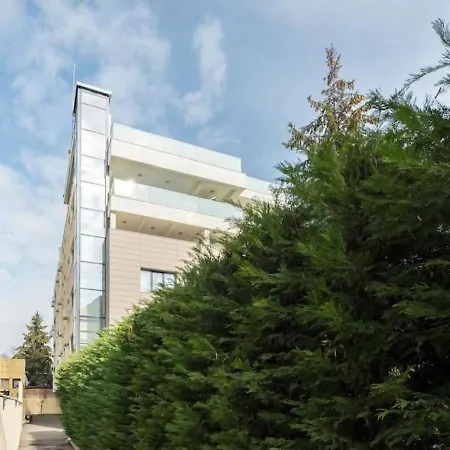 Bonita - Chic Urban Retreat With Private Balcony Appartement *