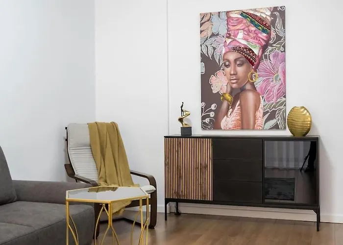 Bonita - Chic Urban Retreat With Private Balcony Apartment Bucharest