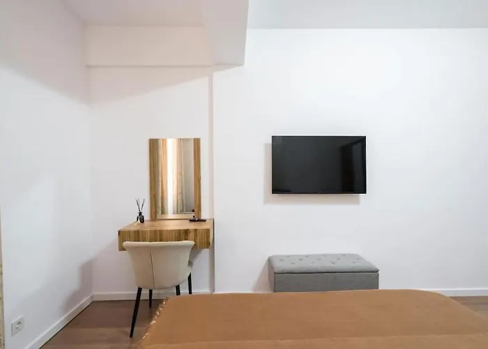 Bonita - Chic Urban Retreat With Private Balcony * Bukarest