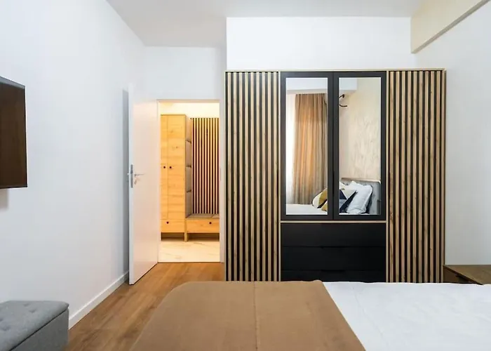 Bonita - Chic Urban Retreat With Private Balcony בוקרשט